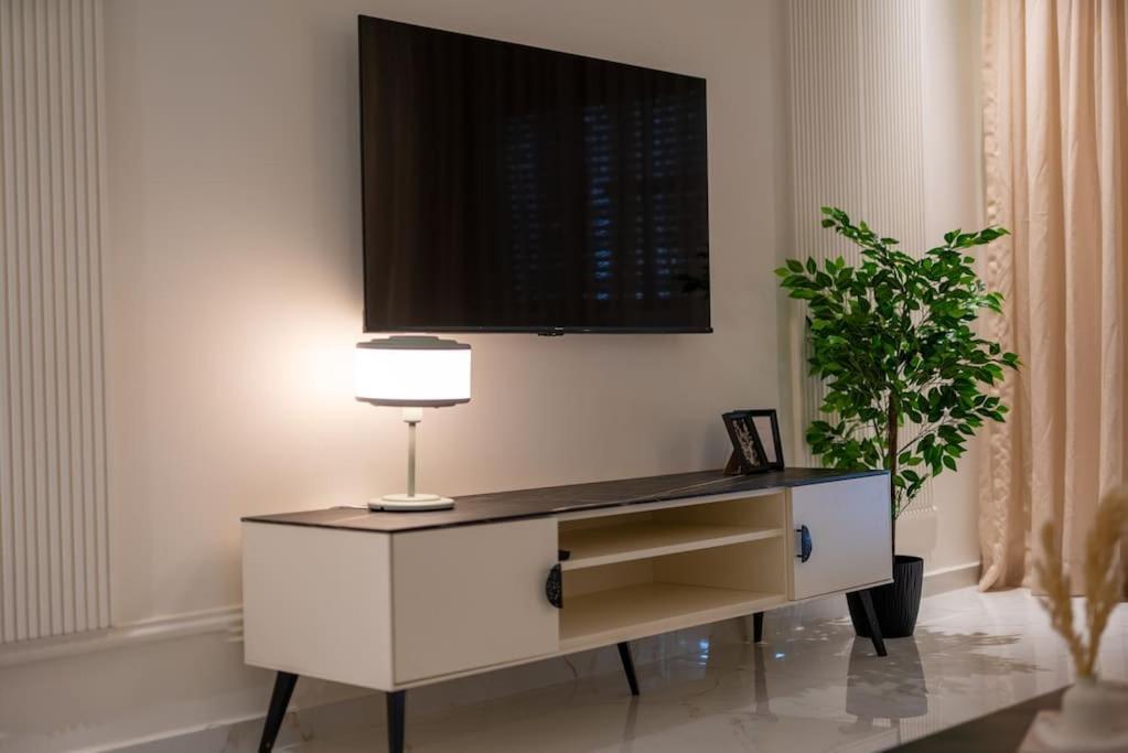 Appartement Cozy 2Br Getaway In Rabat Center Extérieur photo