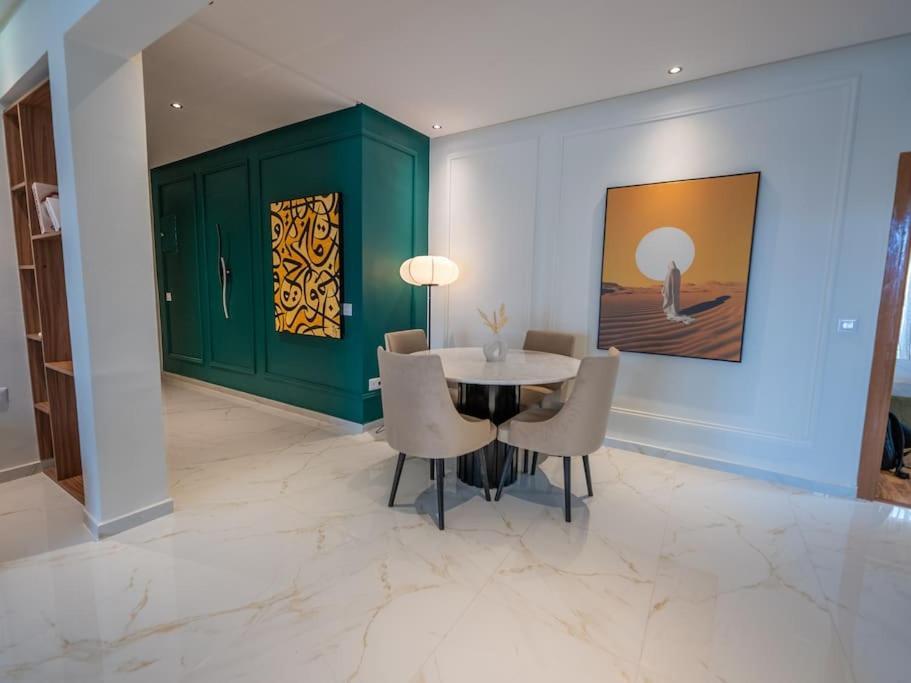 Appartement Cozy 2Br Getaway In Rabat Center Extérieur photo