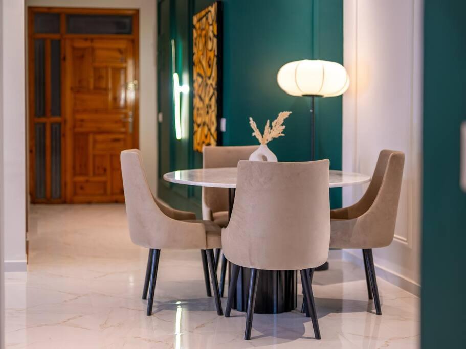 Appartement Cozy 2Br Getaway In Rabat Center Extérieur photo
